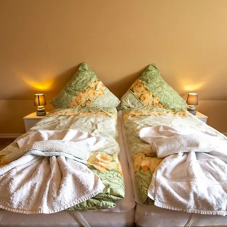 Διαμέρισμα Langfeld, Christa