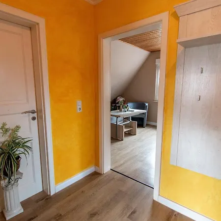 Διαμέρισμα Langfeld, Christa *